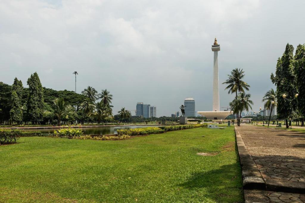 Hotel Lautze Indah Jakarta Exterior photo