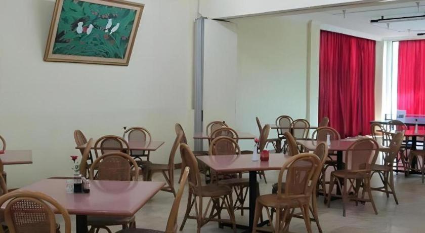 Hotel Lautze Indah Jakarta Exterior photo
